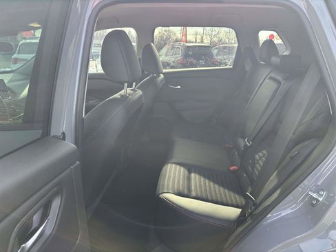 Used 2025 Nissan Rogue SV image 12