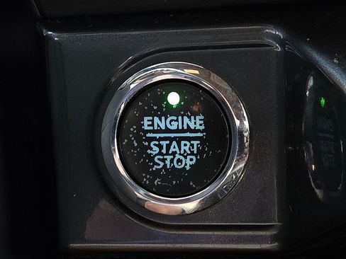 Used 2022 Ford F150 XLT w/ Equipment Group 302A High image 16