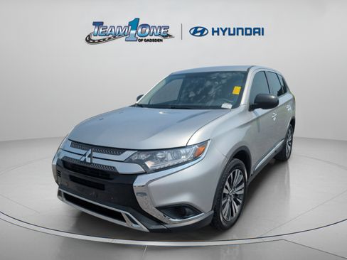 Used 2019 Mitsubishi Outlander ES AWD/4WD image 4