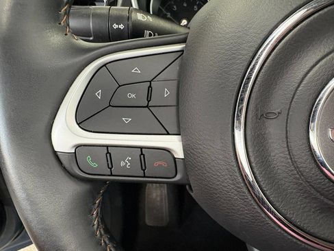 Used 2018 Jeep Compass Limited w/ Navigation Group AWD/4WD image 17