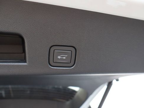 New 2026 Chevrolet Traverse LT w/ Midnight/Sport Edition image 26