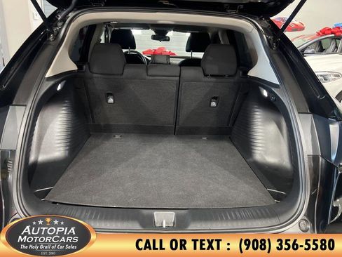 Used 2025 Honda HR-V LX image 17