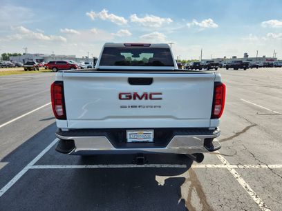 New 2025 GMC Sierra 2500 Pro