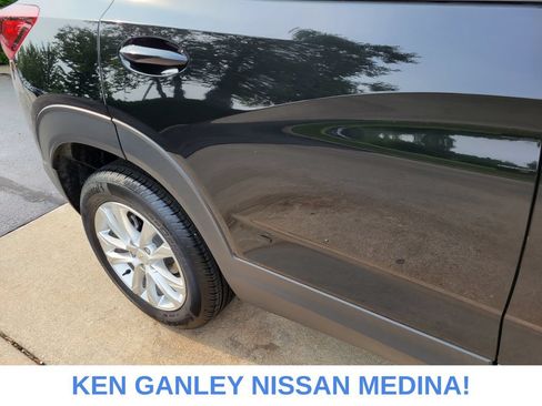 Used 2023 Chevrolet TrailBlazer LS AWD/4WD image 14