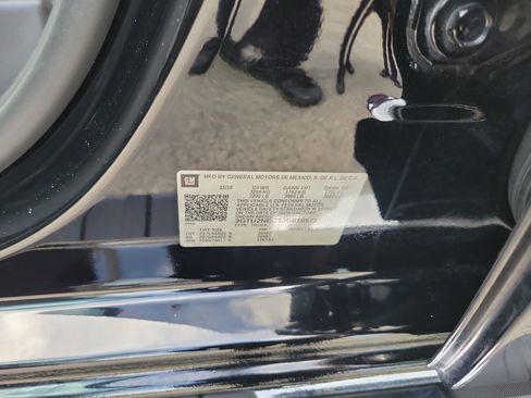 Used 2018 GMC Sierra 1500 SLT w/ SLT Premium Package image 28