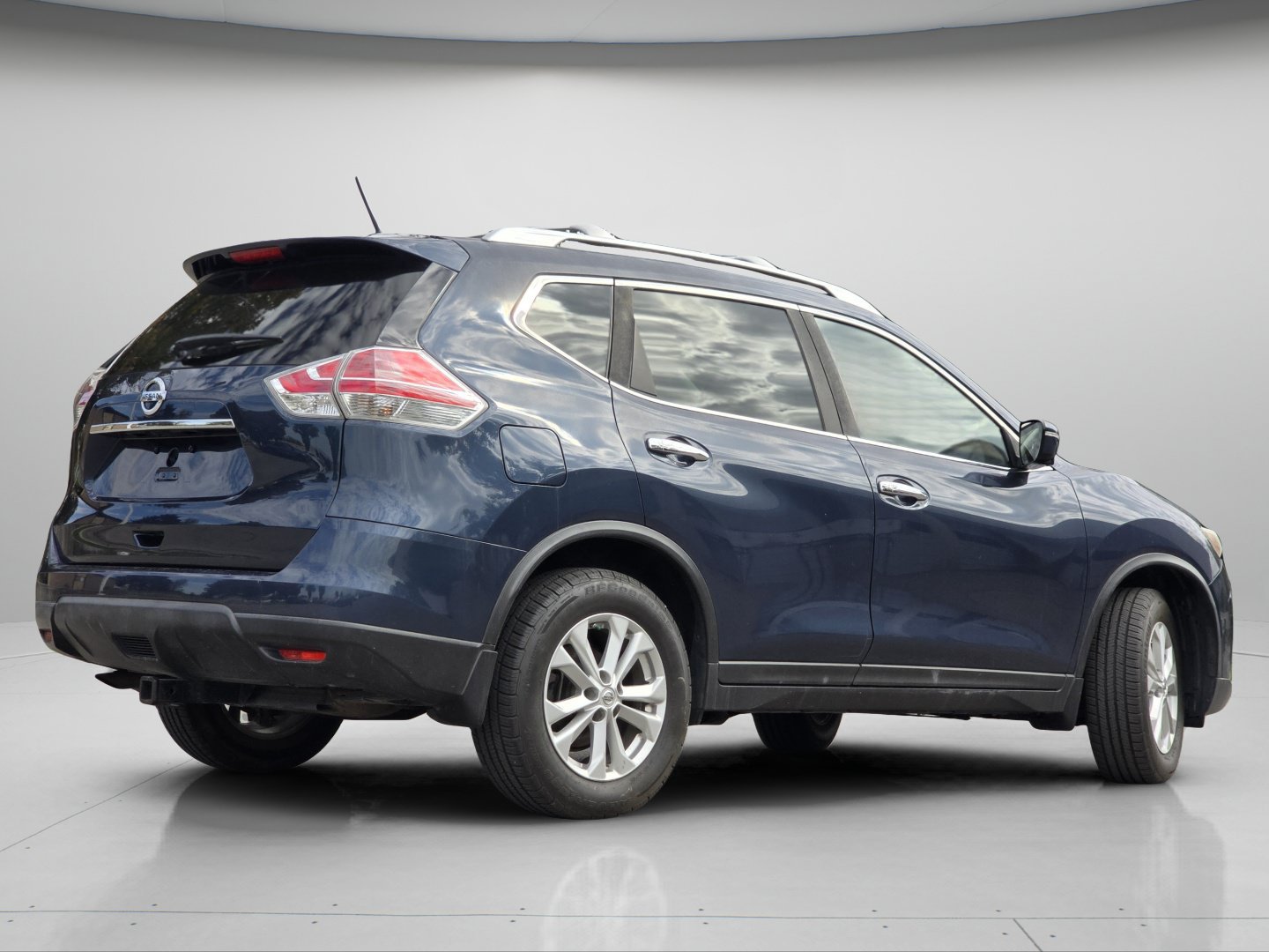 Used 2015 Nissan Rogue SV w/ SV Premium Package AWD/4WD image 20
