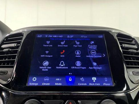 Used 2019 Jeep Grand Cherokee Laredo AWD/4WD image 30
