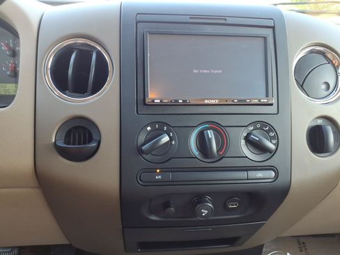 Used 2005 Ford F150 XL RWD image 17