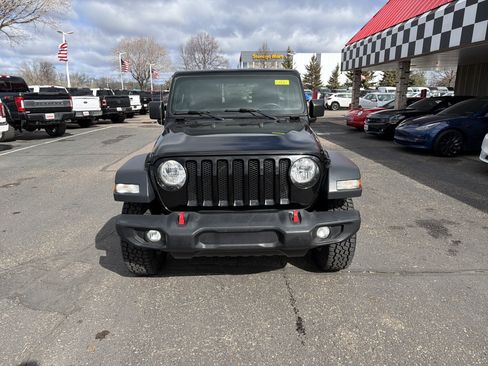 Used 2018 Jeep Wrangler Unlimited Sport S AWD/4WD image 2