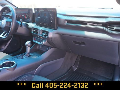 Used 2025 Ford Mustang Coupe RWD image 18