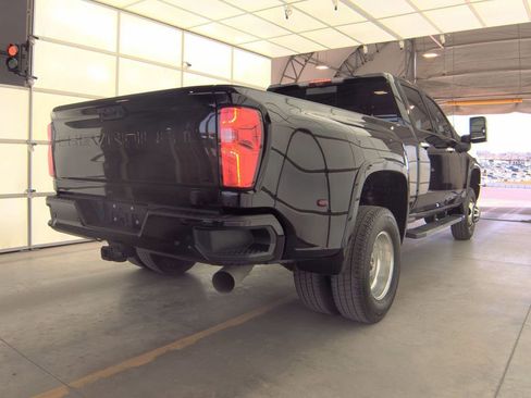 Used 2021 Chevrolet Silverado 3500 High Country image 8