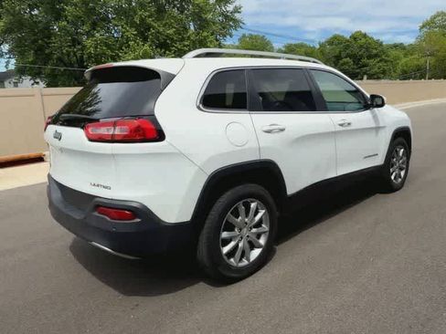 Used 2018 Jeep Cherokee Limited AWD/4WD image 8