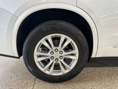 Used 2024 Cadillac XT6 Luxury w/ LPO, Floor Liner Package image 21