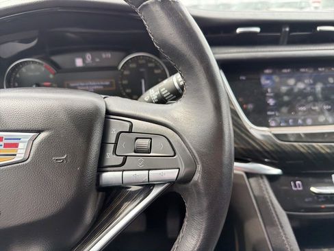 Used 2023 Cadillac XT6 Premium Luxury AWD/4WD image 15