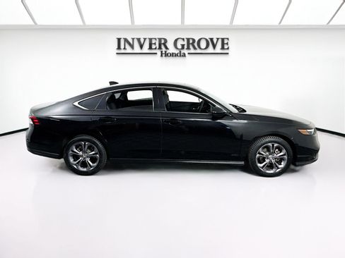 Used 2023 Honda Accord EX image 4