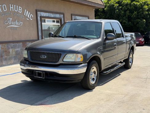Used 2003 Ford F150 XLT RWD image 2