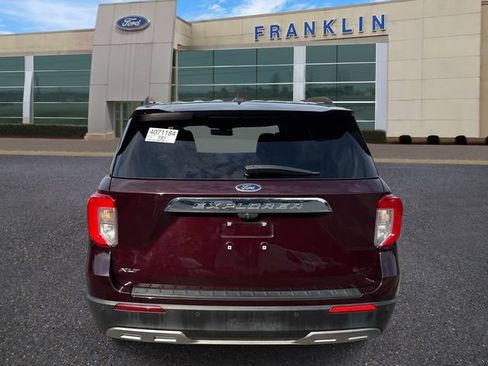 Certified 2022 Ford Explorer XLT w/ Equipment Group 202A RWD image 6