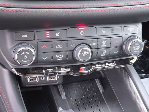 New 2025 Dodge Durango R/T w/ Blacktop Package AWD/4WD image 14