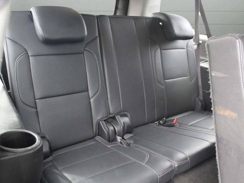 Used 2017 Chevrolet Suburban LT AWD/4WD image 19