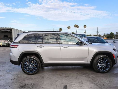 New 2026 Jeep Grand Cherokee Limited AWD/4WD image 13