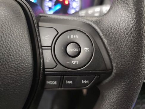 Certified 2020 Toyota RAV4 LE image 21