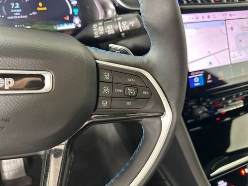 Used 2022 Jeep Grand Cherokee Trailhawk image 16