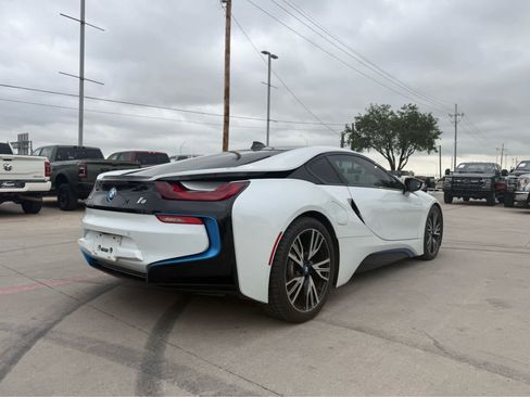 Used 2015 BMW i8 AWD/4WD image 3