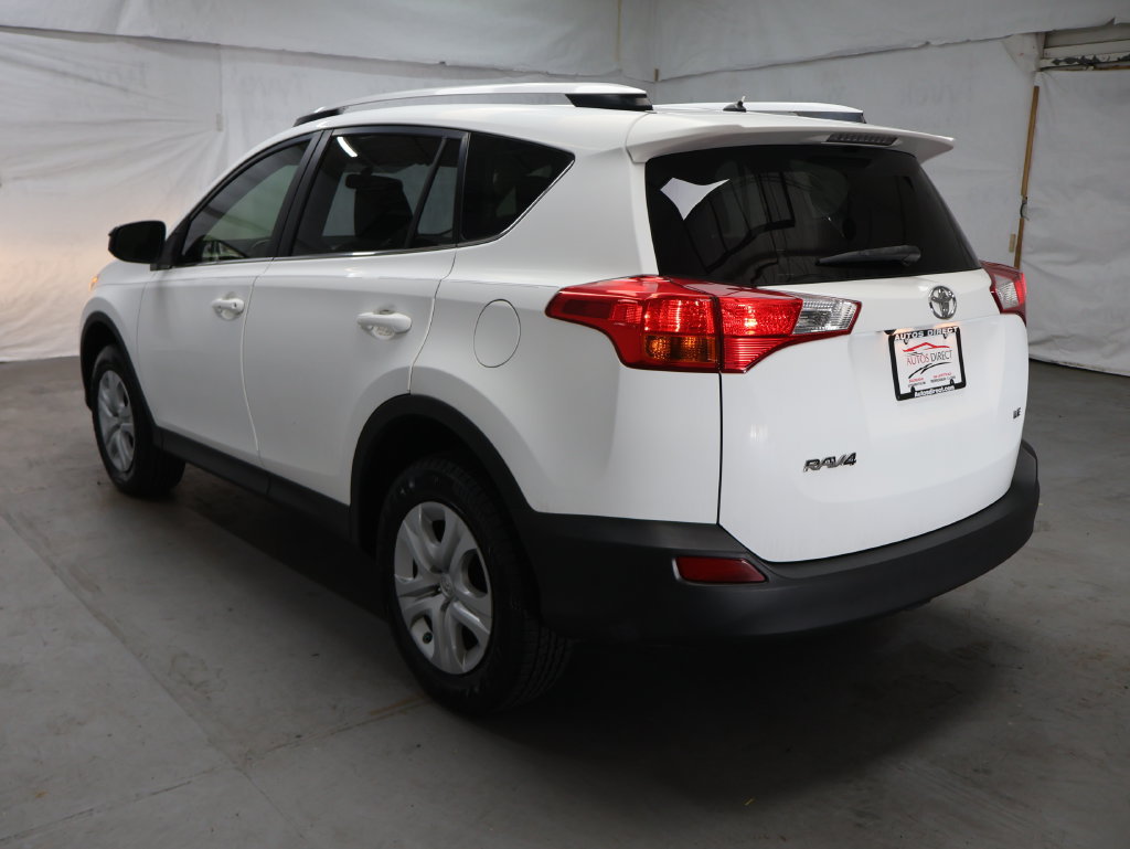Used 2015 Toyota RAV4 LE FWD image 5