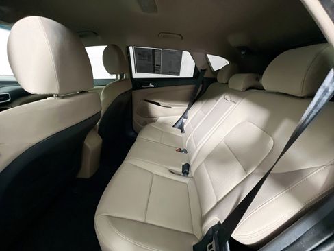 Used 2020 Hyundai Tucson SE w/ Cargo Package image 28