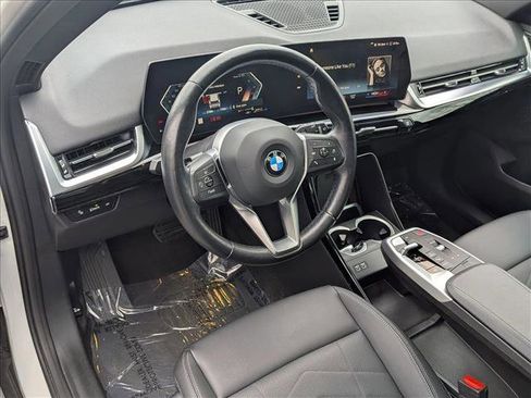 Used 2023 BMW X1 xDrive28i image 10