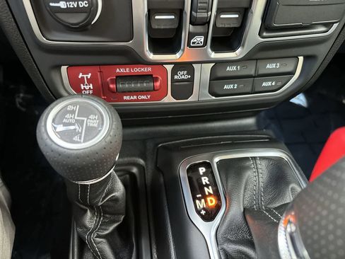 New 2026 Jeep Gladiator Mojave image 27