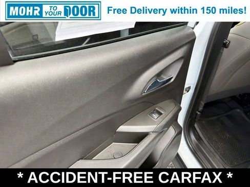 Used 2024 Chevrolet Trax ACTIV w/ Sunroof Package FWD image 34