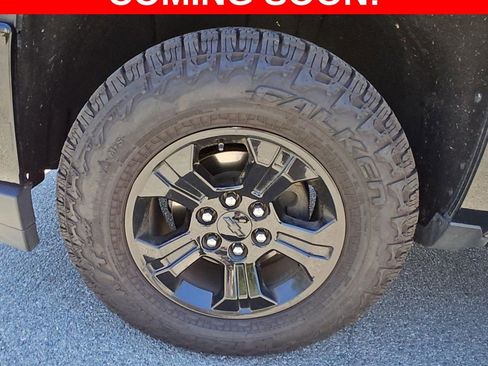 Used 2018 Chevrolet Silverado 1500 LTZ Z71 w/ LTZ Plus Package AWD/4WD image 5