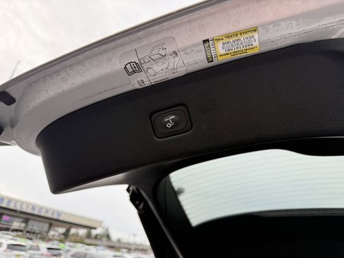 Certified 2017 Ford Edge Sport w/ Technology Package image 10