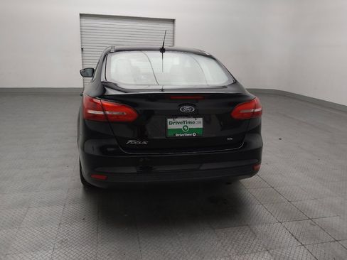 Used 2018 Ford Focus SE FWD image 6