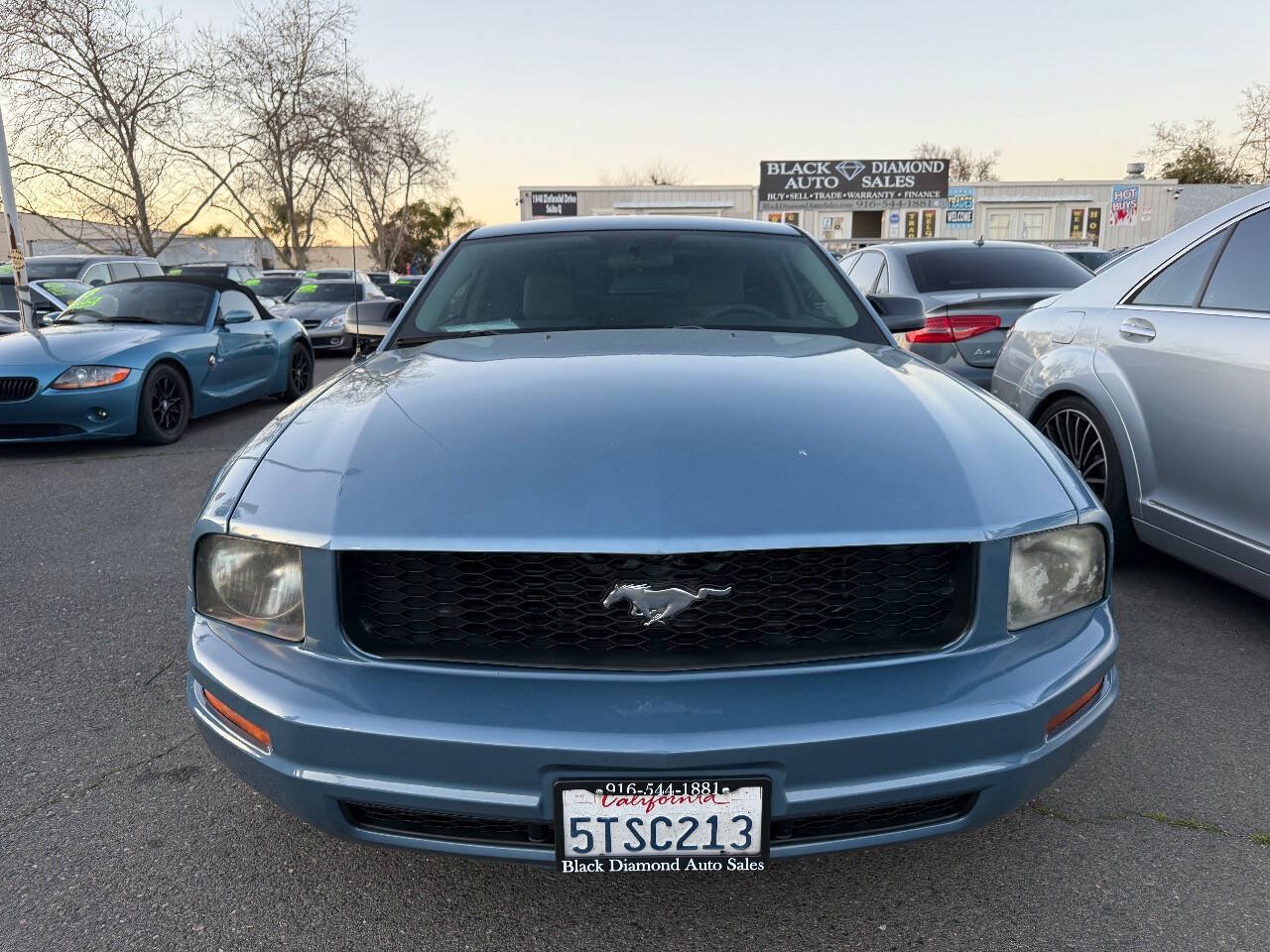 Used 2006 Ford Mustang Coupe RWD image 2