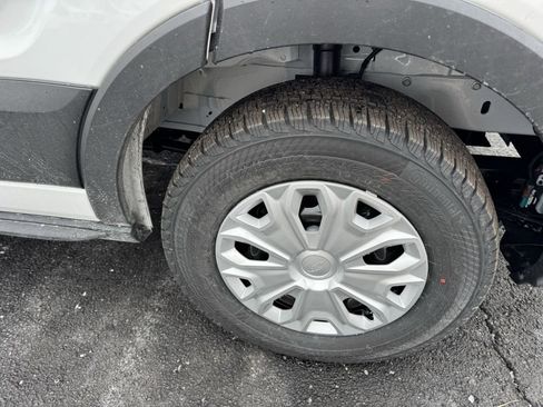 New 2026 Ford Transit 250 148 Medium Roof image 24