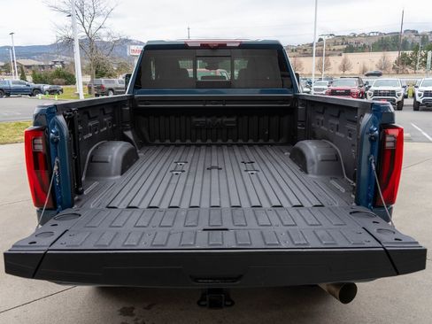 Used 2025 GMC Sierra 2500 Denali w/ Denali Reserve Package image 36