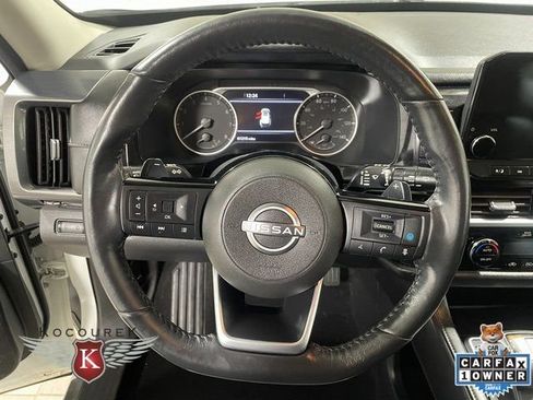 Used 2023 Nissan Pathfinder SL w/ Lighting Package (N92) AWD/4WD image 15