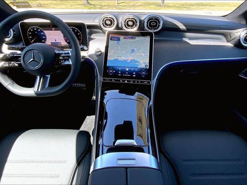 Certified 2025 Mercedes-Benz GLC 300 4MATIC image 5