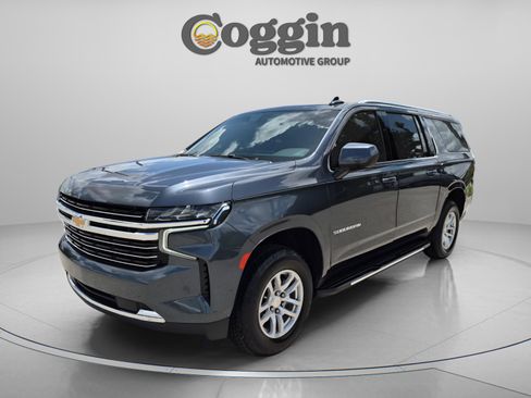 Used 2021 Chevrolet Suburban LT w/ Rear Media and Nav Package RWD image 1