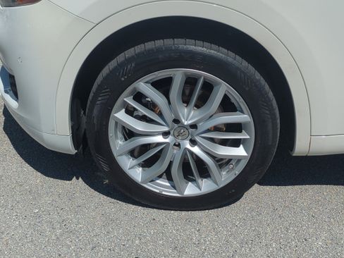 Used 2022 Maserati Levante GT image 11