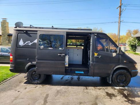 Used 2006 Dodge Sprinter 2500 w/ PWR Convenience Group RWD image 7