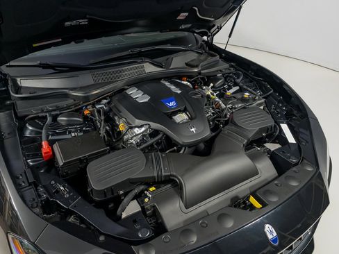 New 2024 Maserati Ghibli Modena Ultima Q4 image 35