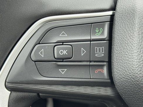 New 2025 Jeep Grand Cherokee L Altitude image 15