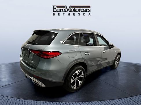 Used 2025 Mercedes-Benz GLC 350e 4MATIC w/ Driver Assistance Package image 5
