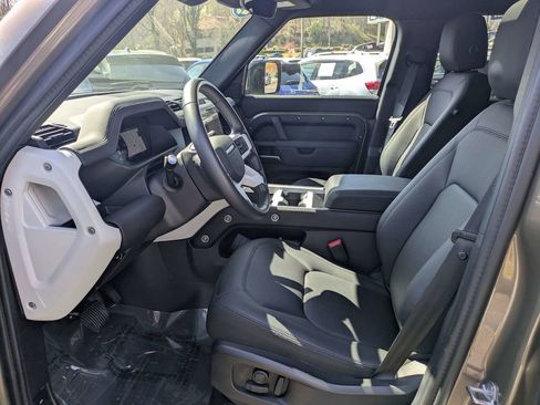 Used 2025 Land Rover Defender 110 S AWD/4WD image 21