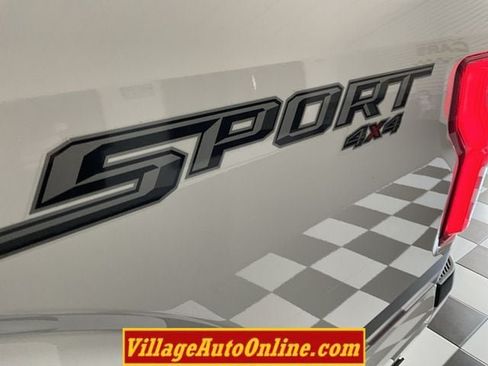 Used 2019 Ford F150 Lariat w/ Equipment Group 502A Luxury AWD/4WD image 29