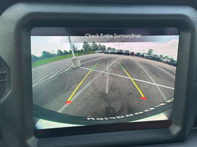 Used 2021 Jeep Wrangler Unlimited Sahara AWD/4WD image 25