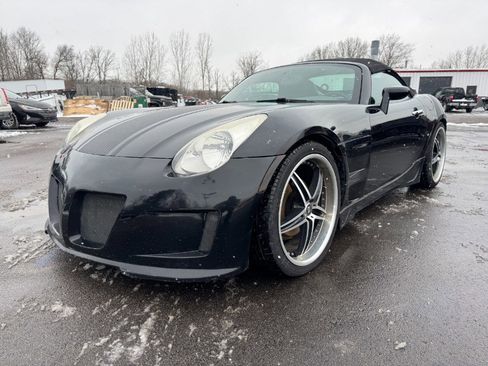 Used 2007 Pontiac Solstice GXP w/ Premium Package image 1